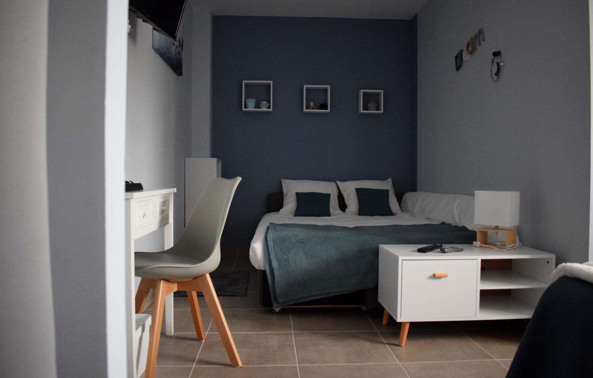 La Sarlamandre, Chambres Et Table D'Hotes Marcillac-Saint-Quentin Esterno foto