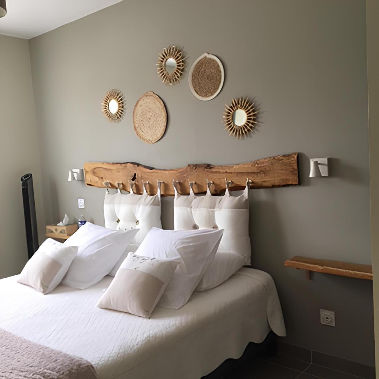 La Sarlamandre, Chambres Et Table D'Hotes Marcillac-Saint-Quentin Esterno foto