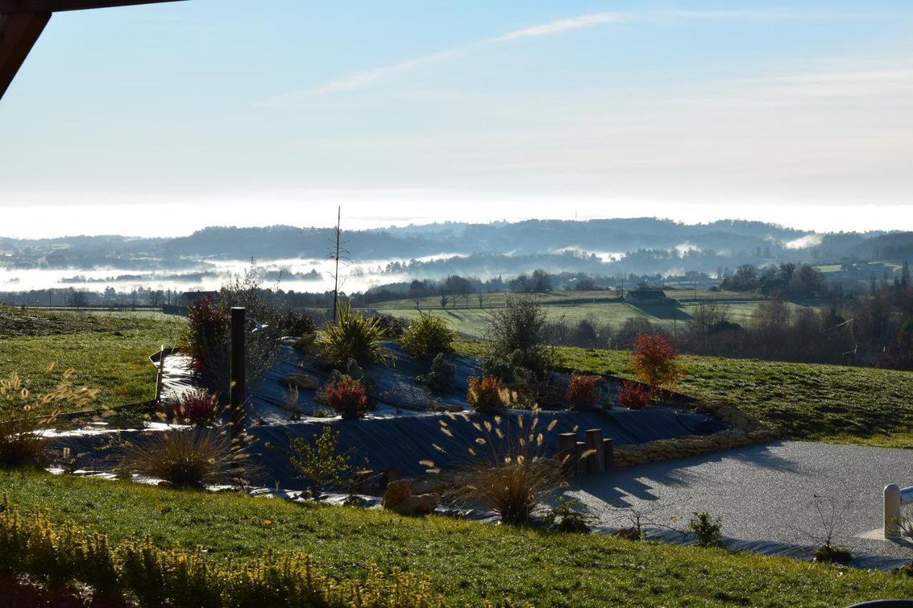La Sarlamandre, Chambres Et Table D'Hotes Marcillac-Saint-Quentin Esterno foto