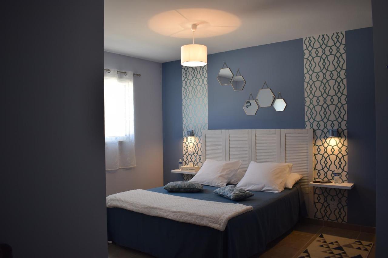 La Sarlamandre, Chambres Et Table D'Hotes Marcillac-Saint-Quentin Esterno foto