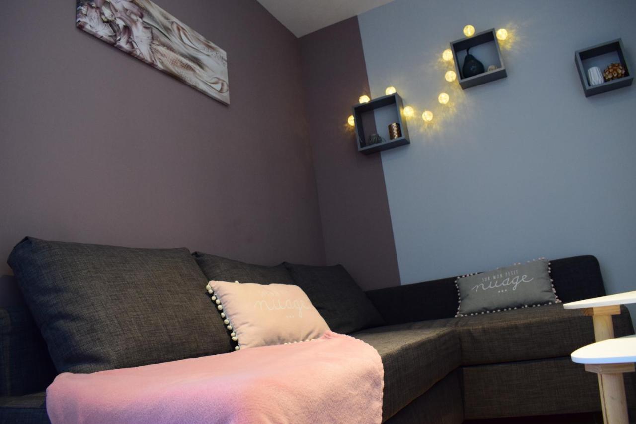 La Sarlamandre, Chambres Et Table D'Hotes Marcillac-Saint-Quentin Esterno foto
